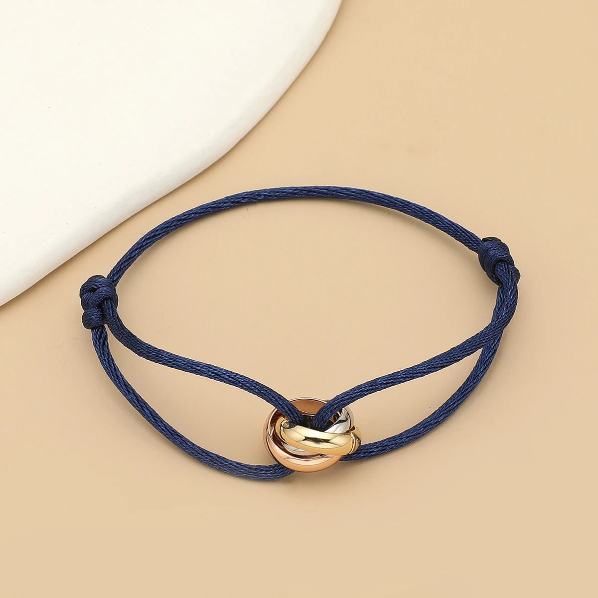 Bracelet Cordon Femme Anneaux Enlacés Acier Inoxydable