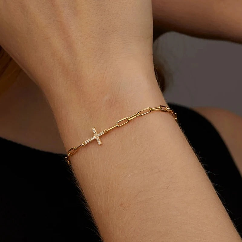 Bracelet Croix Femme Scintillante