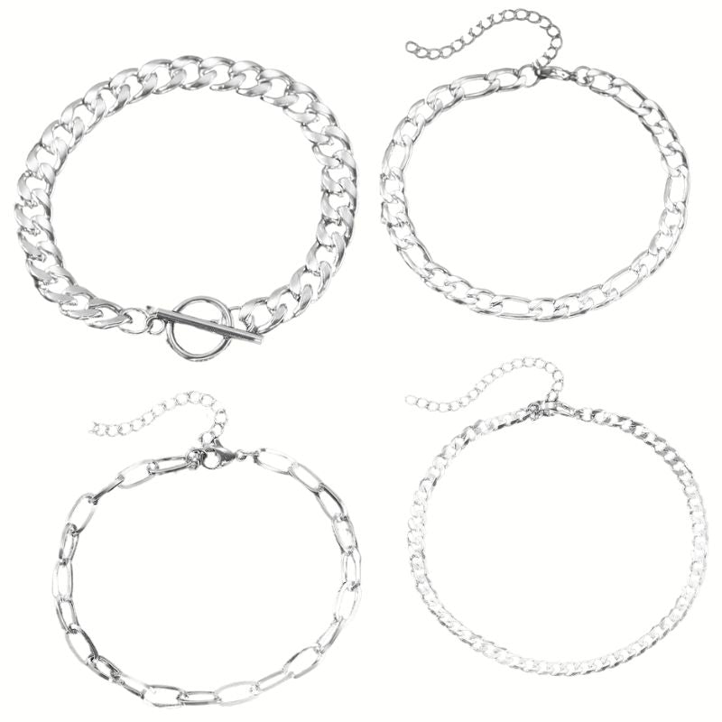 Bracelet Femme Multirang Chaines Argentées Lot de 4 sur fond blanc