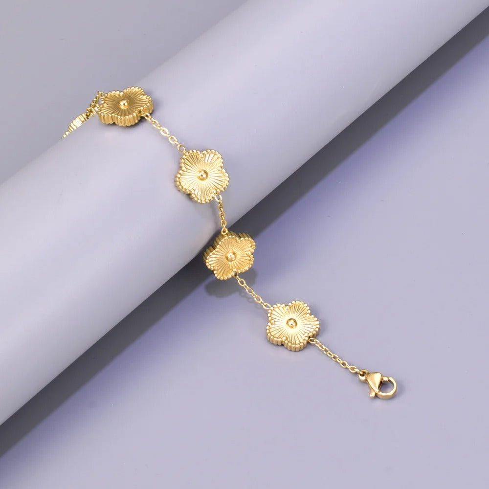 Bracelet Fleur Acier Inoxydable Intemporel