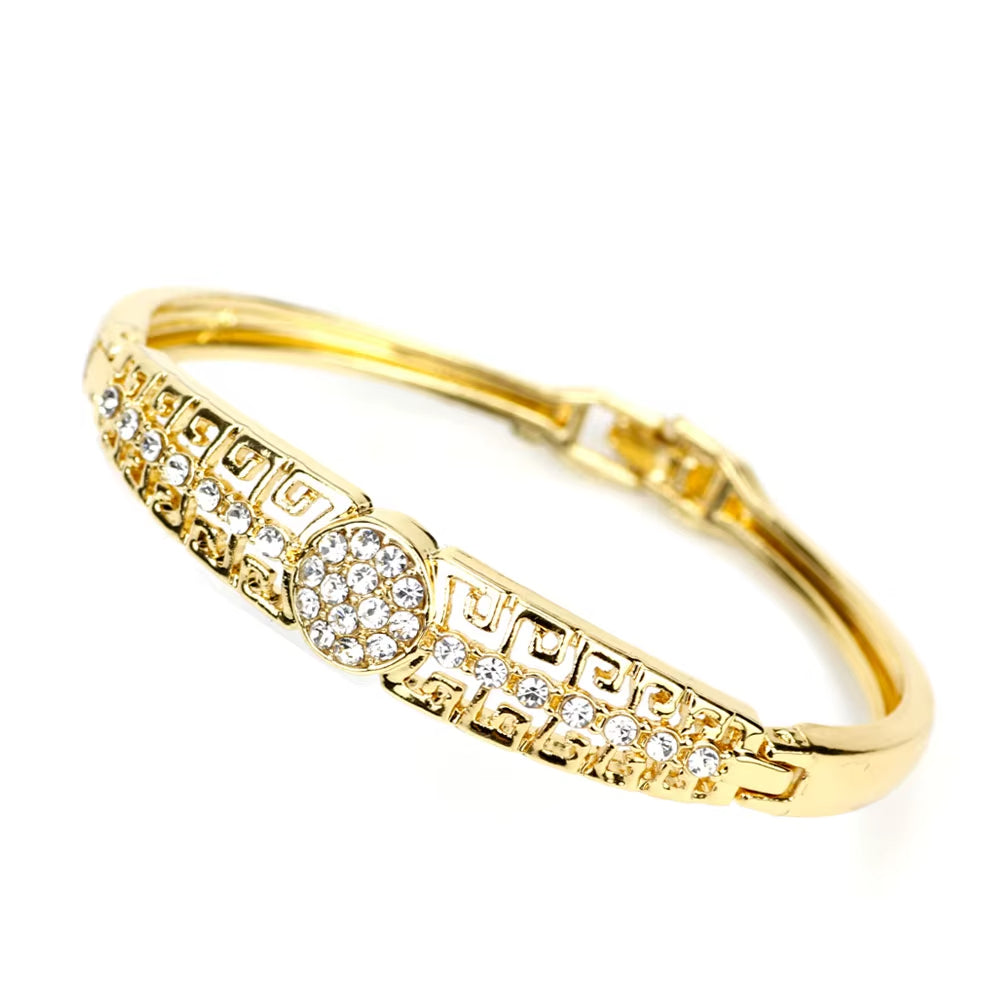 Bracelet Grec Motif Méandre Doré sur fond blanc