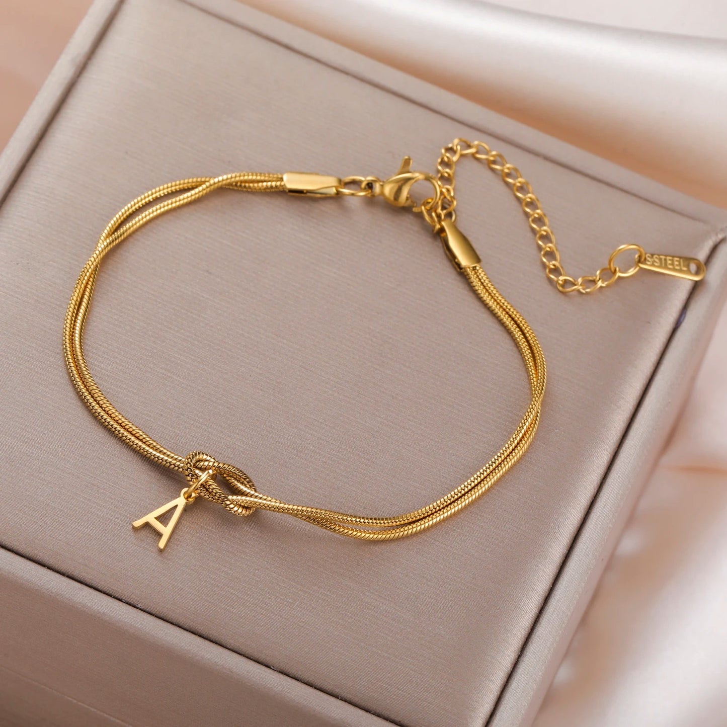 Bracelet Initiale Femme Nœud Acier Inoxydable