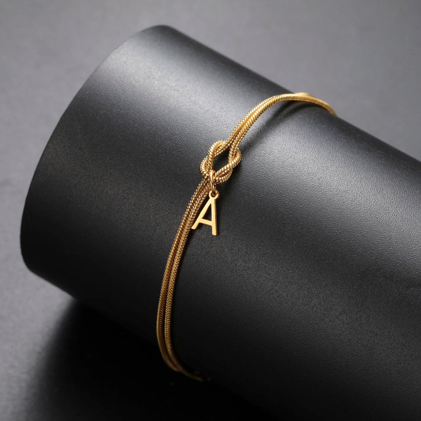 Bracelet Initiale Femme Nœud Acier Inoxydable