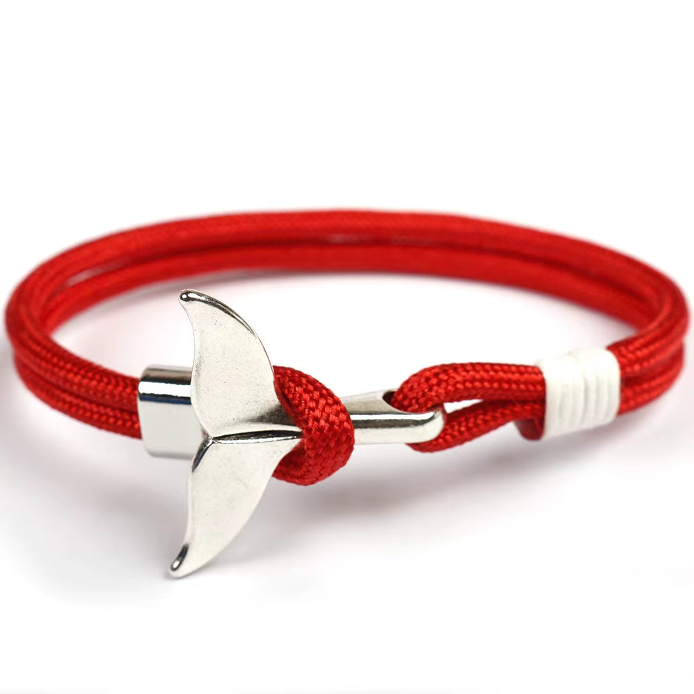 Bracelet Marin Attache Queue de Baleine sur fond blanc