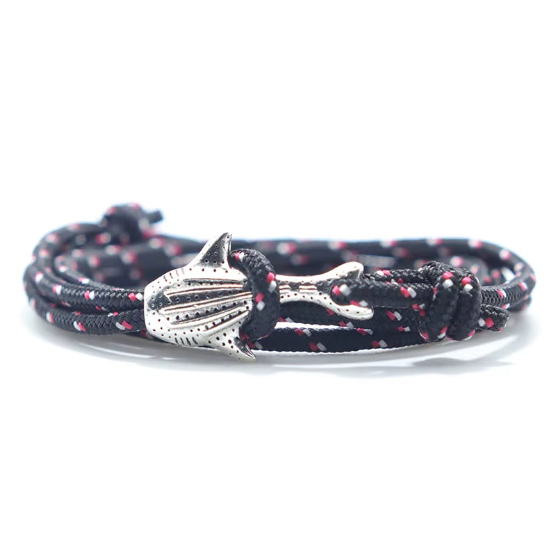 Bracelet Marin Cordage Attache Baleine sur fond blanc
