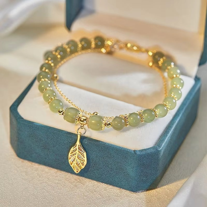 Bracelet Pierre Verte Pendentif Feuille dans une boite