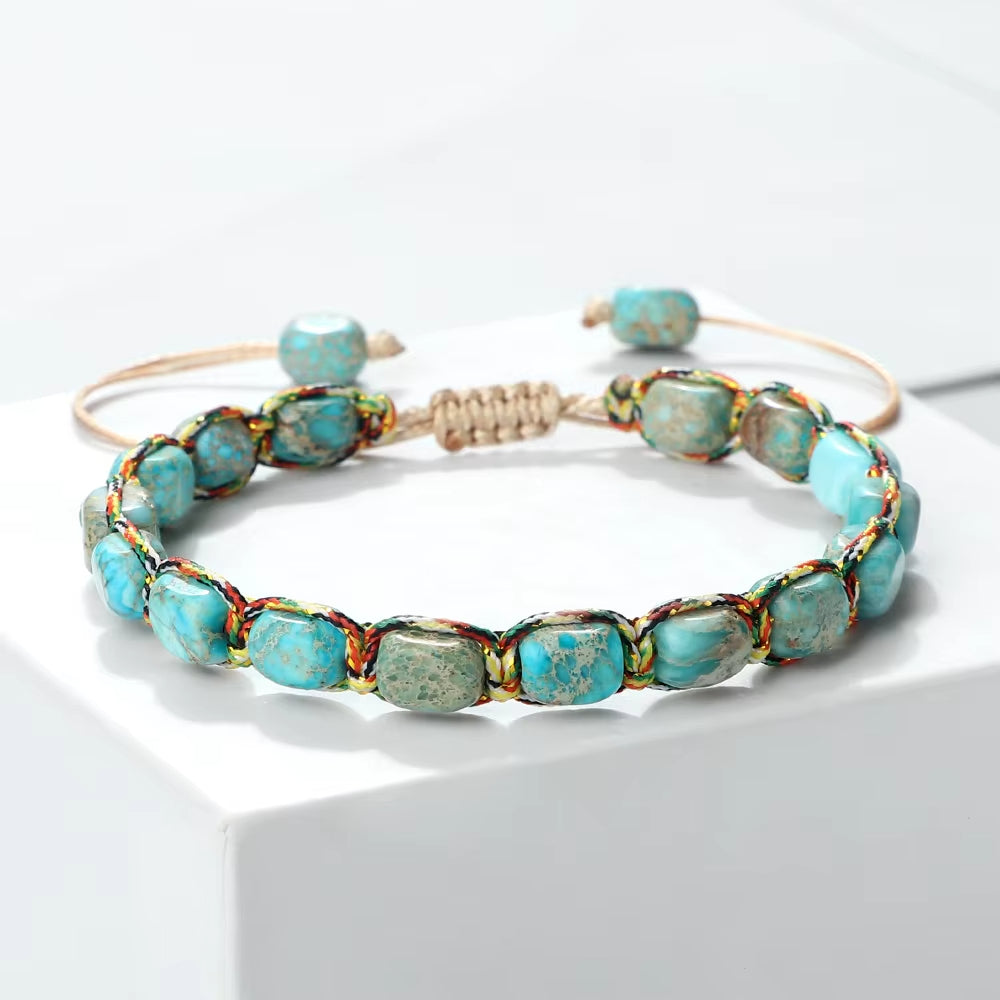 Bracelet Shamballa Authentique Vintage sur fond bleu