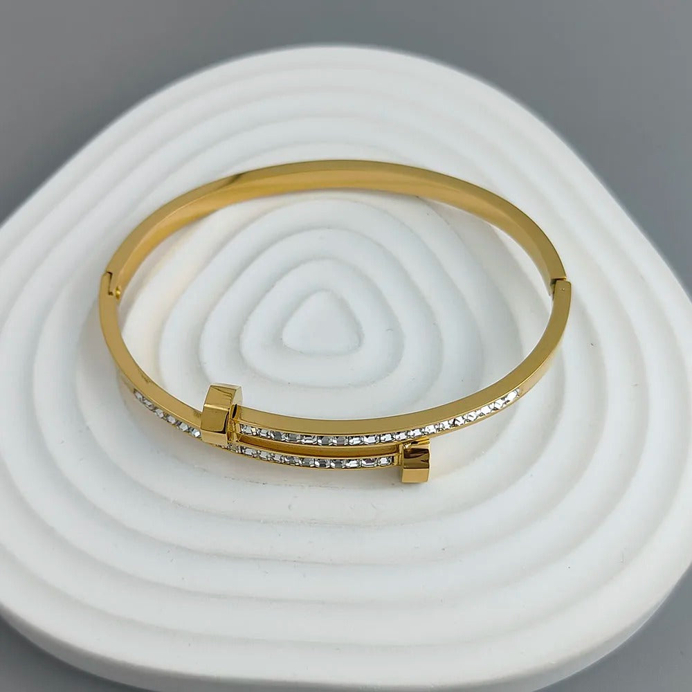 Bracelet Acier Inoxydable Ligne Épure Et Zircon