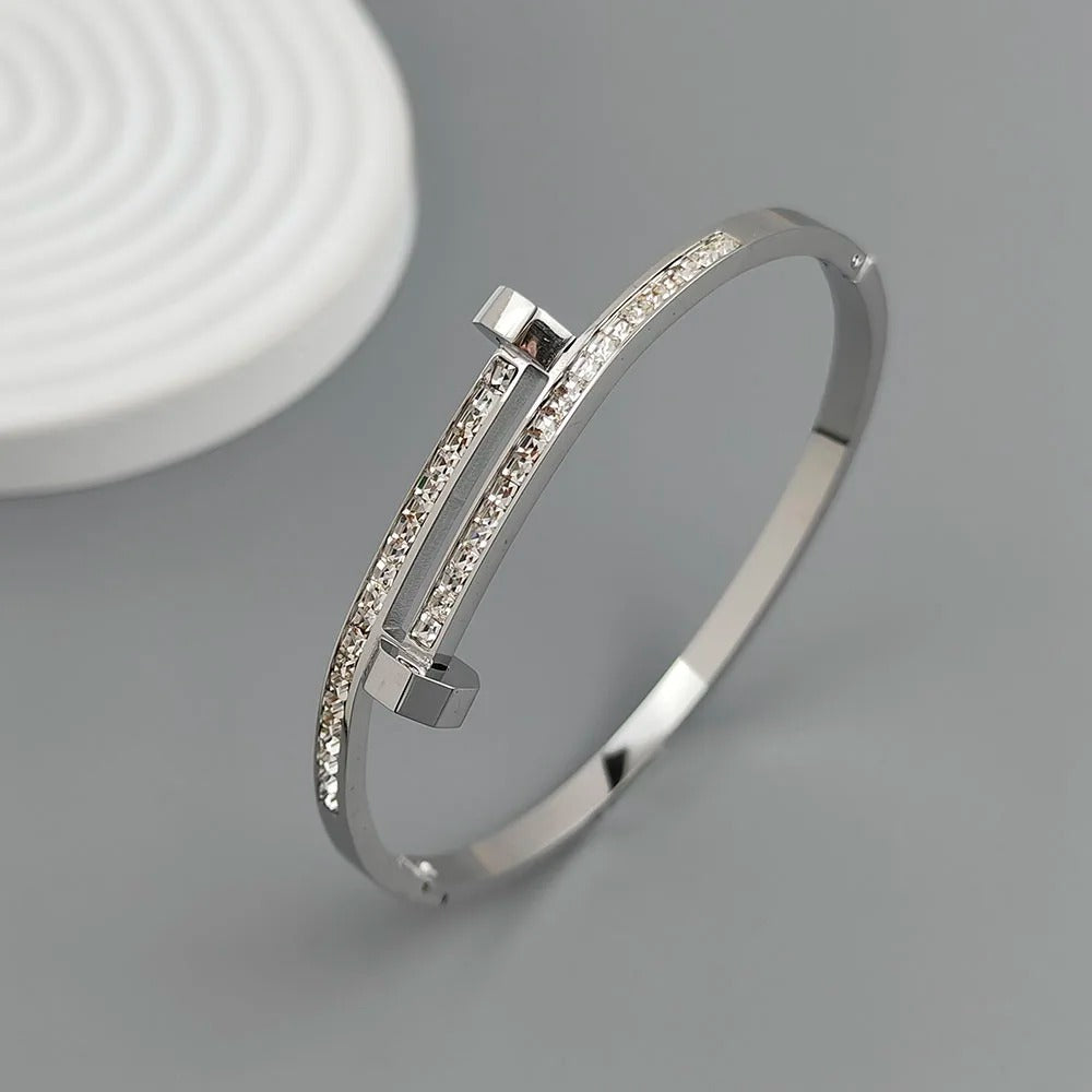 Bracelet Acier Inoxydable Ligne Épure Et Zircon