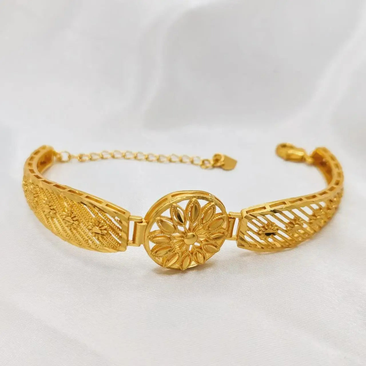 Bracelet Africain Femme Doré Fleur Sculptée