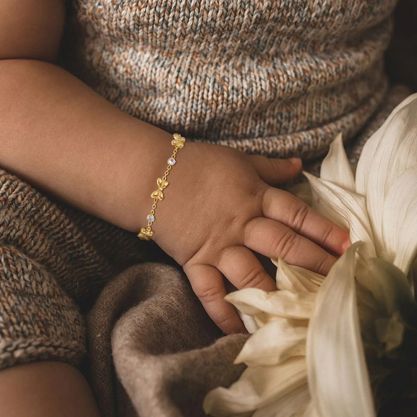 Bracelet Bébé Fille Nœuds Dorés En Acier Inoxydable