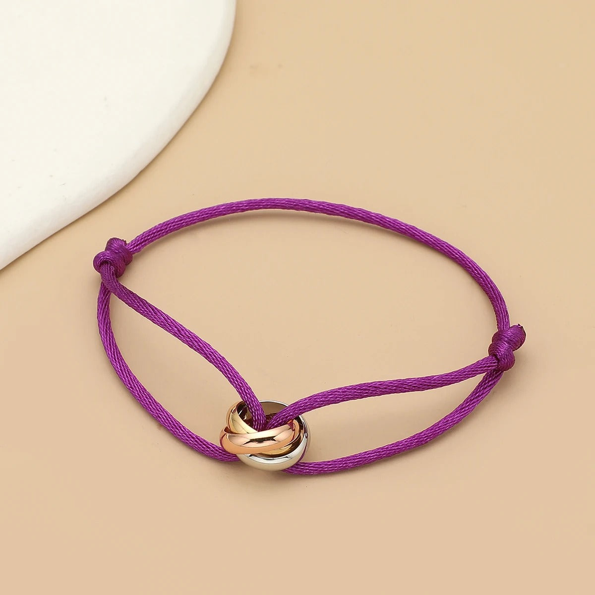 Bracelet Cordon Femme Anneaux Enlacés Acier Inoxydable