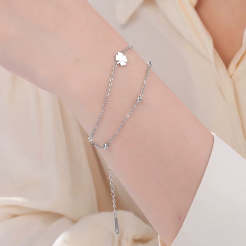 Bracelet Femme Trèfle Argenté Acier Inoxydable