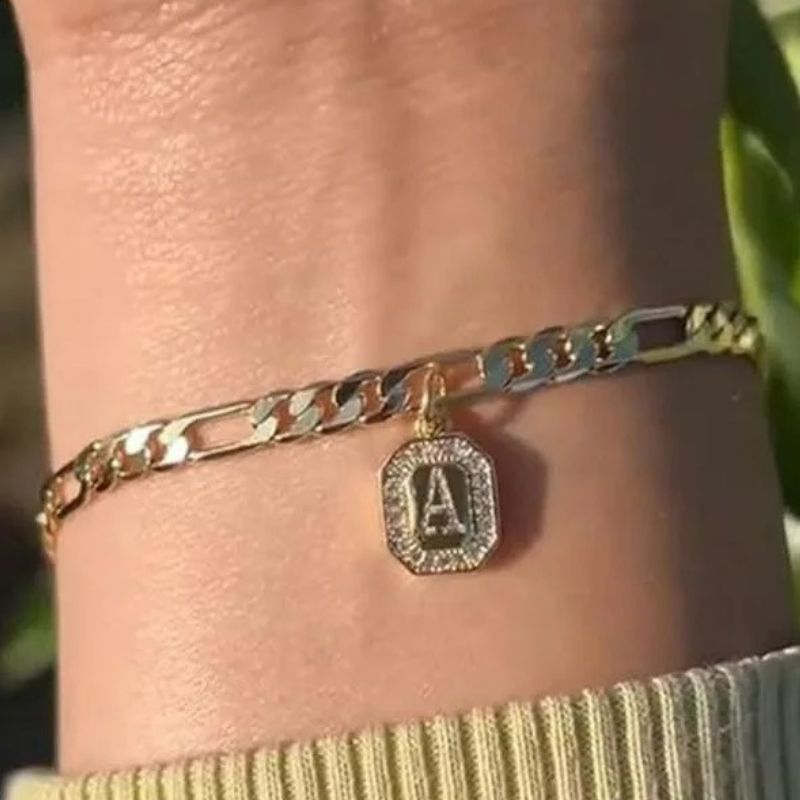 Bracelet Homme Initiale Chaîne Dorée Acier Inoxydable