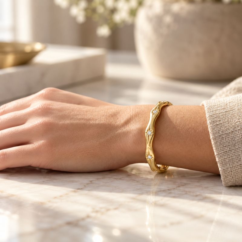 Bracelet Jonc Ondulé Étoiles Scintillantes