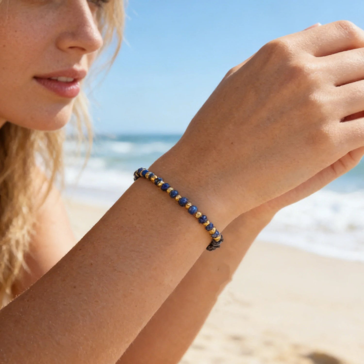 Bracelet Lapis Lazuli Fin Femme Et Perles Dorées