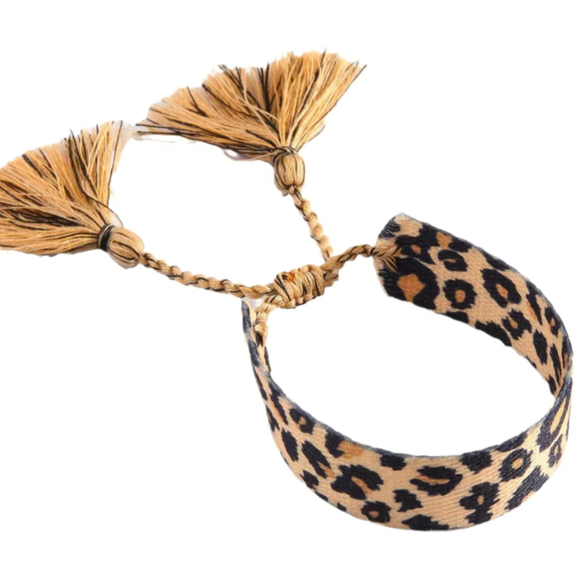 Bracelet Léopard Tressé et Vintage sur fond blanc