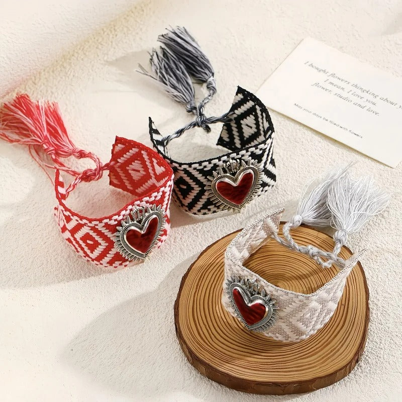 Bracelet en Tissu Femme Cœur Sacré