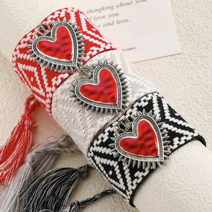 Bracelet en Tissu Femme Cœur Sacré